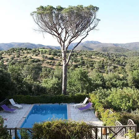 Πανσιόν Esterelle Saint-Raphaël
